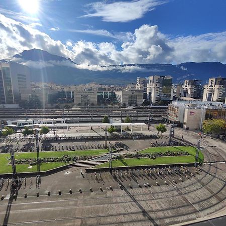 Campanile Grenoble Centre Gare Hotel Kültér fotó