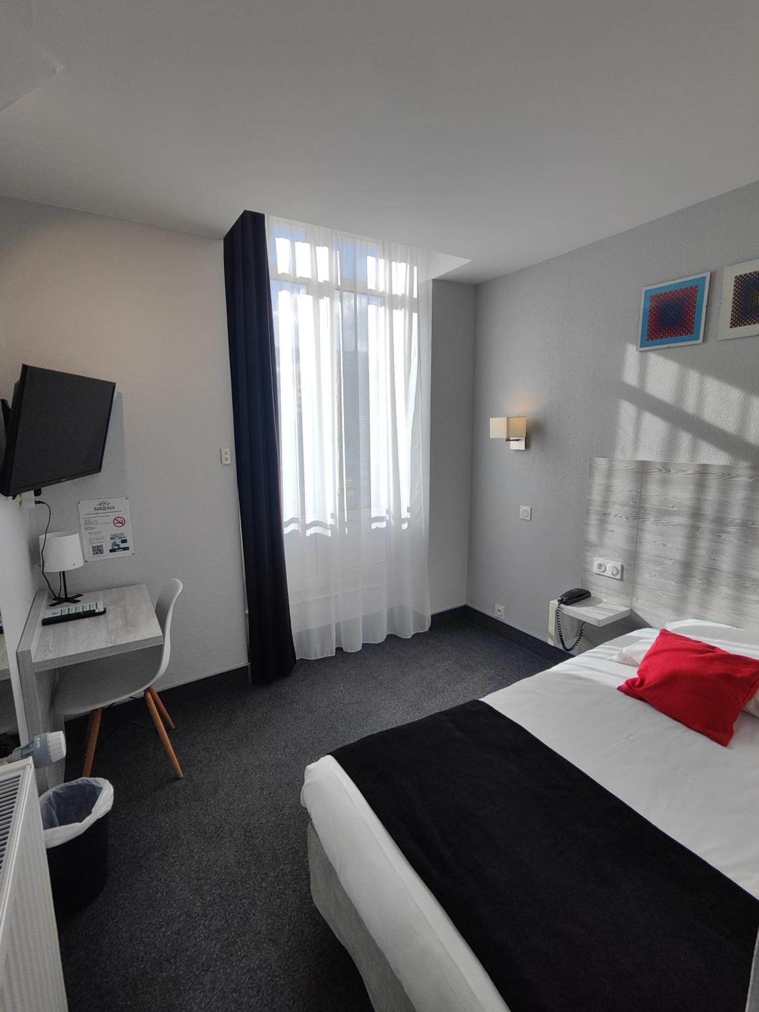 Campanile Grenoble Centre Gare Hotel Kültér fotó